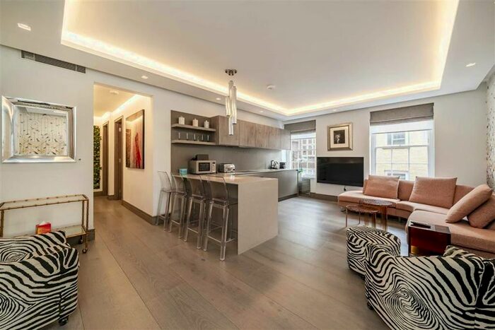 2 Bedroom Flat To Rent In Dufours Place, London, W1F