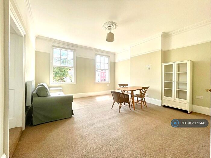 2 Bedroom Flat To Rent In Kingsdown Parade, Bristol, BS6