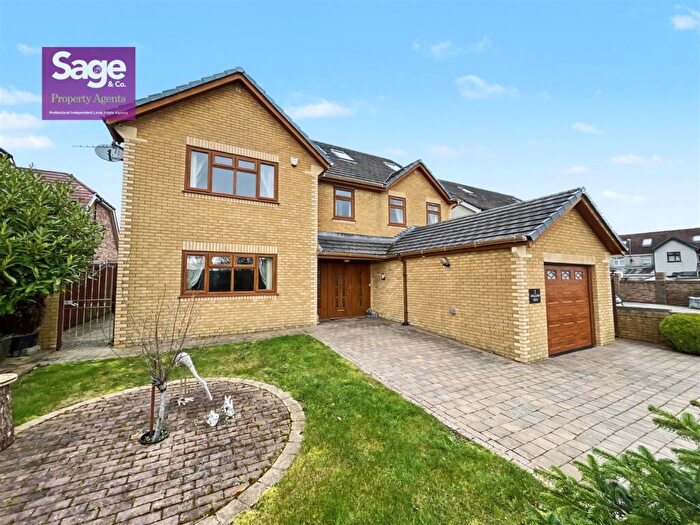 6 Bedroom Detached House For Sale In The Meadows, Blackwood, NP12