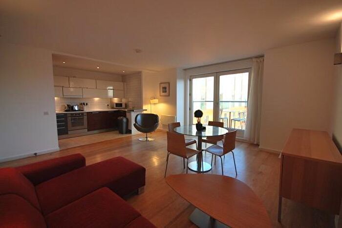 2 Bedroom Apartment For Sale In Goulden Street, Manchester, M4