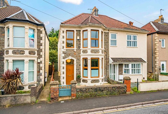4 Bedroom Semi-Detached House To Rent In North Street, Downend, Bristol, Gloucestershire, BS16