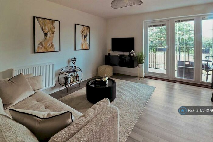 1 Bedroom Flat To Rent In Kingfisher Way, Harlow, CM17