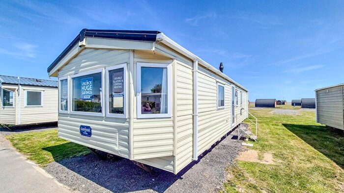 2 Bedroom Park Home For Sale In Seaview Holiday Park, CT5