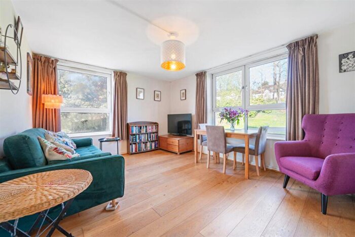 2 Bedroom Apartment To Rent In Pierrepoint, Ross Road, South Norwood, London, SE25