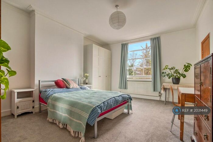 1 Bedroom Flat To Rent In Tollington Park, London, N4