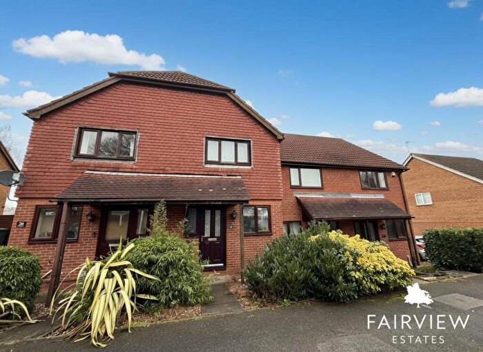 2 Bedroom Semi Detached House To Rent In Hillcrest View, Carlton, NG4