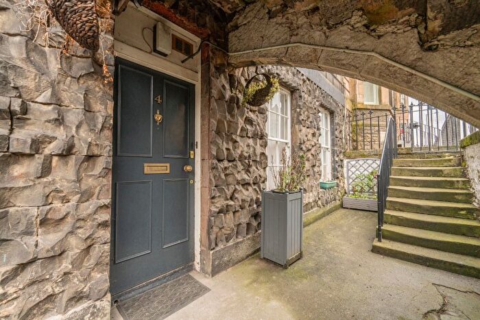 2 Bedroom Flat To Rent In Pilrig Street, Leith Walk, Edinburgh, EH6