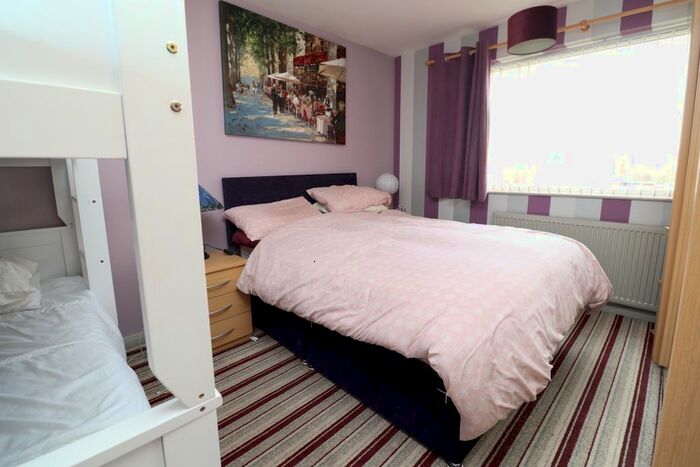 3 Bedroom Detached House For Sale In Hooton Road, Kilnhurst, Mexborough, S64