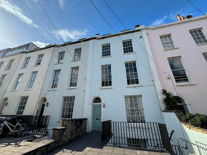 1 Bedroom Flat To Rent In Meridian Place, Clifton, Bristol, BS8