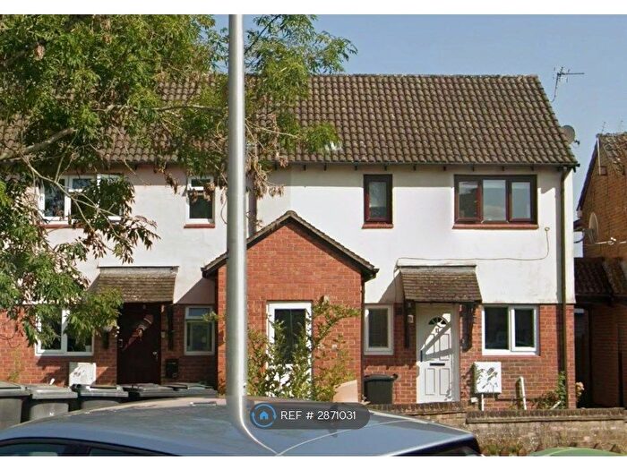 1 Bedroom Flat To Rent In Calcot, Reading, RG31