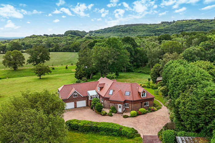 5 Bedroom Detached House For Sale In Petworth Road, Haslemere, GU27