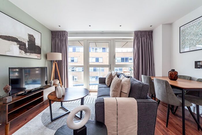 1 Bedroom Flat To Rent In Queensland Road, London, N7