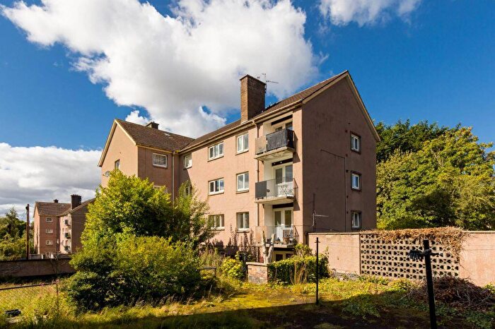 2 Bedroom Flat For Sale In / Hoseason Gardens, Edinburgh, EH4