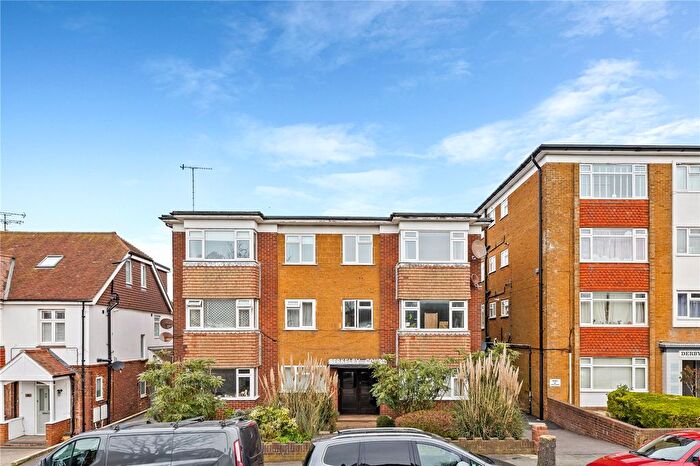 1 Bedroom Flat For Sale In Davigdor Road, Hove, East Sussex, BN3