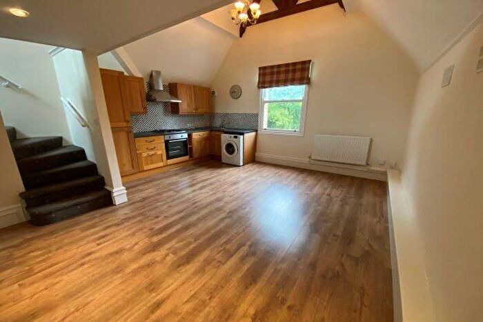 2 Bedroom Flat To Rent In Ullet Road, Liverpool, L17