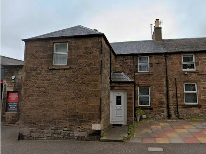 4 Bedroom Semi-Detached House To Rent In Clermiston Road, Edinburgh, EH12