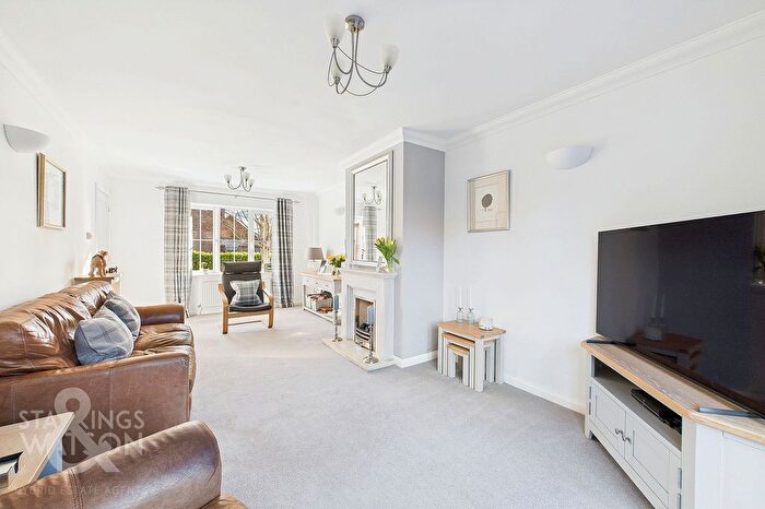 4 Bedroom Detached House For Sale In The Glebe, East Harling, Norwich, NR16