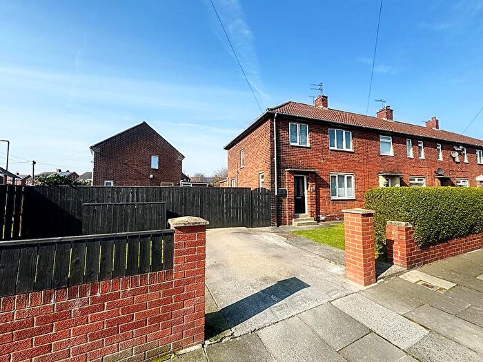 3 Bedroom End Of Terrace House For Sale In Kendal Gardens, Howdon, NE28