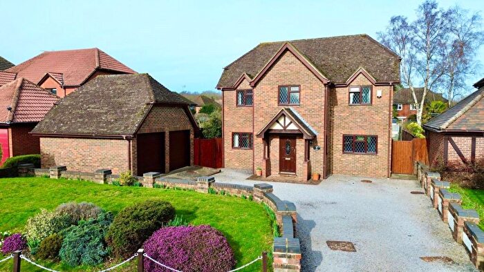 5 Bedroom Detached House For Sale In Thomas Lane, Finchampstead, Wokingham, Berkshire, RG40