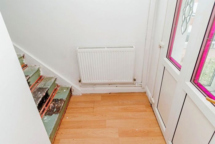 2 Bedroom End Of Terrace House For Sale In Bilston Lane, Willenhall, WV13