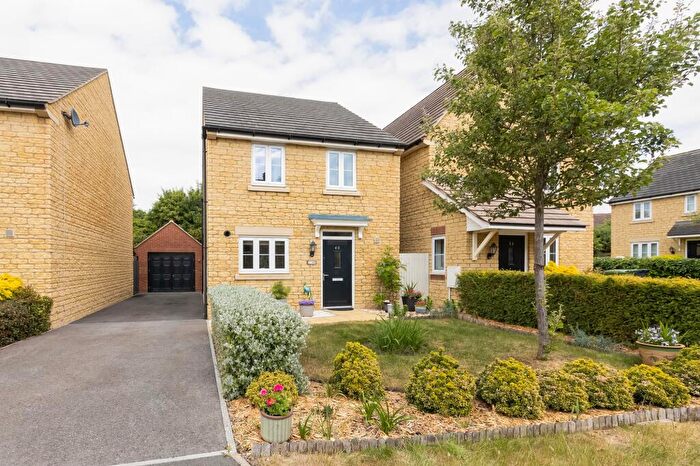 3 Bedroom Detached House For Sale In Herald Gardens, Longworth, OX13