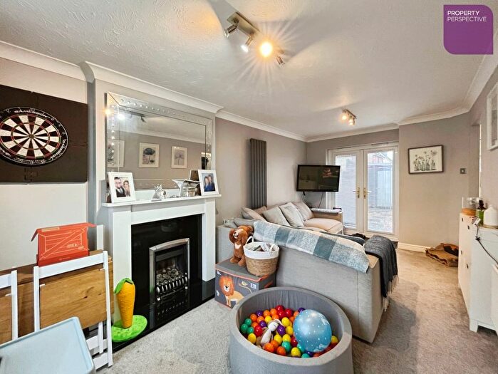 3 Bedroom Town House For Sale In Warrington Road, Glazebury, Warrington, WA3