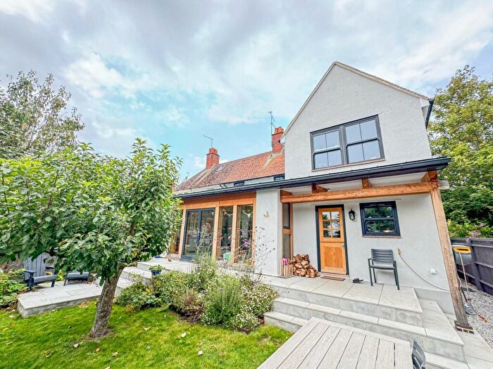 4 Bedroom Semi-Detached House To Rent In High Road, Brightwell Cum Sotwell, Wallingford, OX10