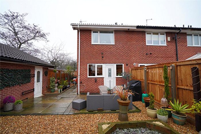 2 Bedroom End Of Terrace House For Sale In Sunningdale Green, Darlington, Durham, DL1