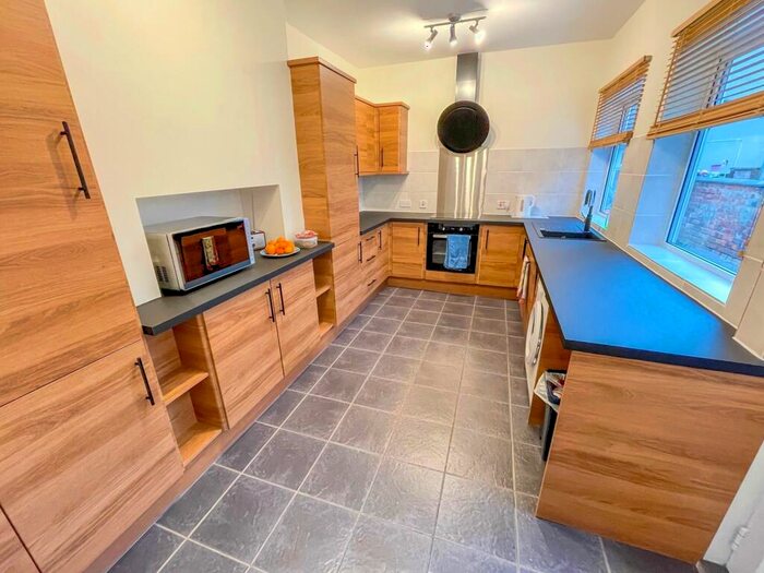 3 Bedroom End Of Terrace House To Rent In Sibthorp Street, Lincoln, LN5