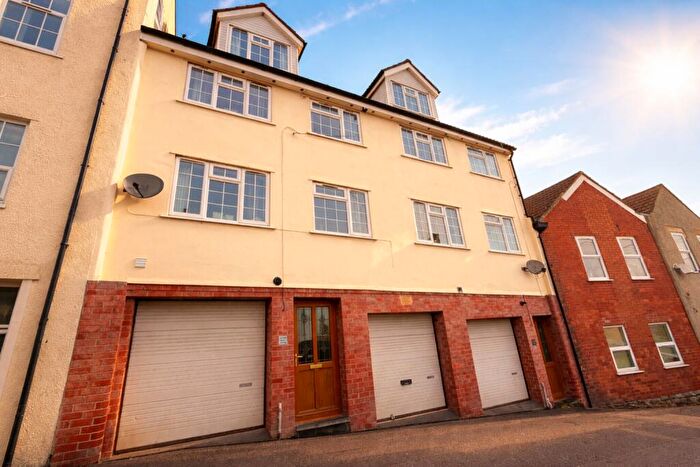 3 Bedroom Terraced House For Sale In Back Lane, Pill, Bristol, Somerset, BS20