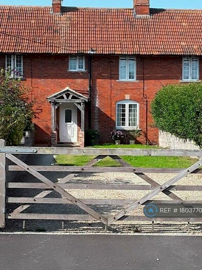 2 Bedroom Terraced House To Rent In Martin's Road, Trowbridge, BA14