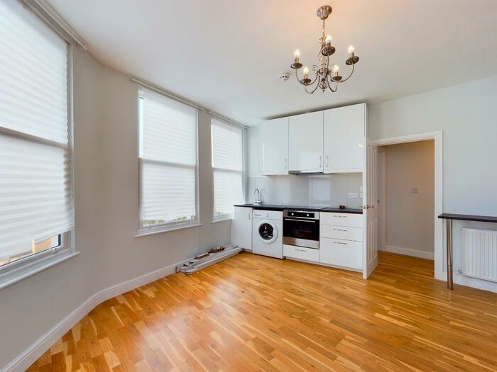 1 Bedroom Flat To Rent In East Street, Bristol, BS3