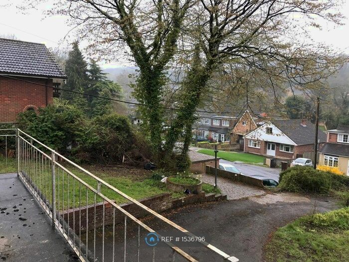 2 Bedroom Flat To Rent In Boxley Road, Walderslade, ME5