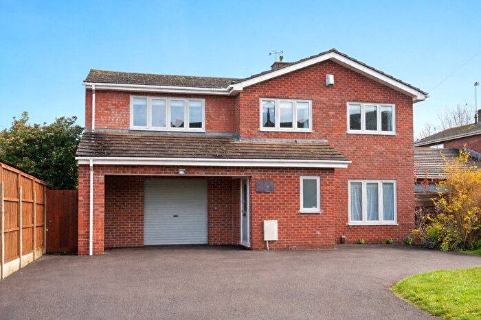 4 Bedroom Detached House For Sale In Petticoat Lane, Dilton Marsh, BA13