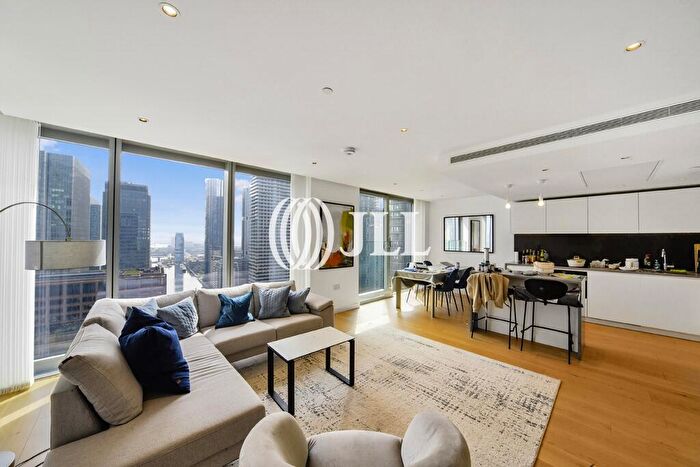 2 Bedroom Flat To Rent In Landmark Pinnacle, Marsh Wall, E14