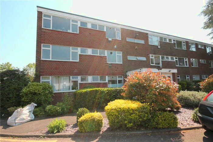 2 Bedroom Flat To Rent In Fordbridge Road, Ashford, Surrey, TW15