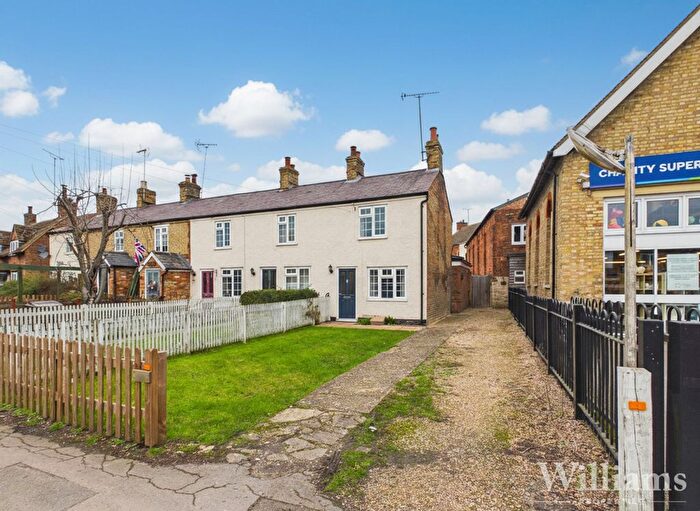 2 Bedroom End Of Terrace House To Rent In High Street, Waddesdon, HP18