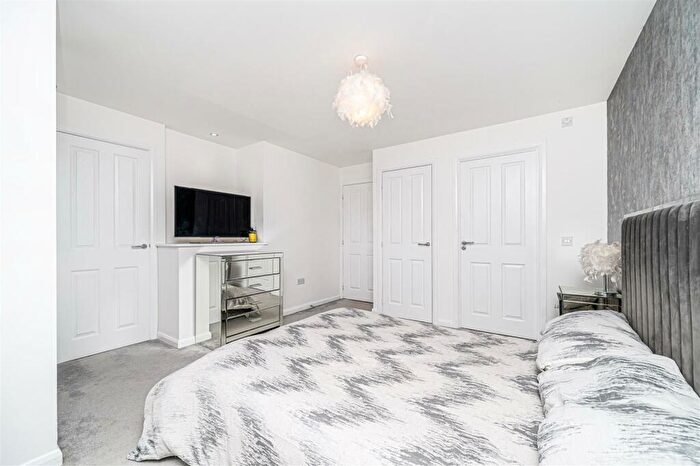4 Bedroom Detached House For Sale In Macpherson Avenue, Dunfermline, KY11