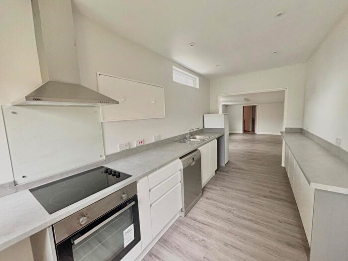 1 Bedroom Apartment To Rent In Lamva Court, MK11