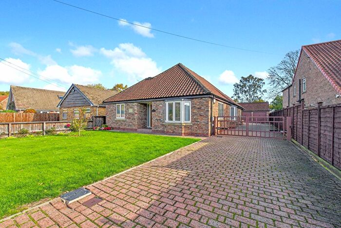 3 Bedroom Detached Bungalow To Rent In Drome Road, Copmanthorpe, York, YO23