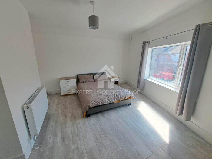 1 Bedroom House To Rent In Room, Church Street, Creswell, S80