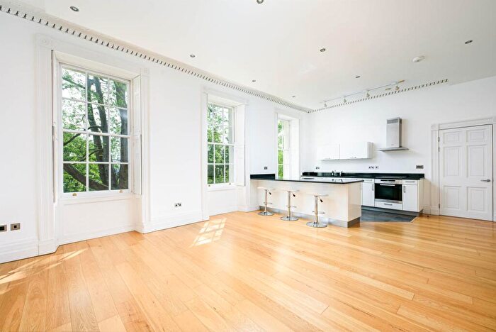 2 Bedroom Apartment To Rent In Grove House, Cornwallis Grove, Clifton, Bristol, BS8