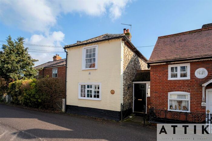 3 Bedroom Cottage For Sale In The Street, Metfield, Harleston, IP20
