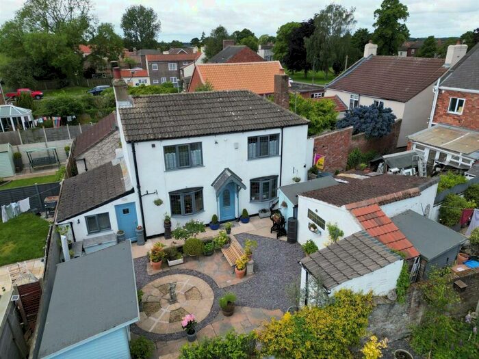 2 Bedroom Detached House For Sale In The Green, Rawcliffe, Goole, DN14
