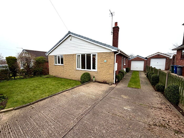 2 Bedroom Detached Bungalow For Sale In Moorbank Close, Wombwell, Barnsley, S73