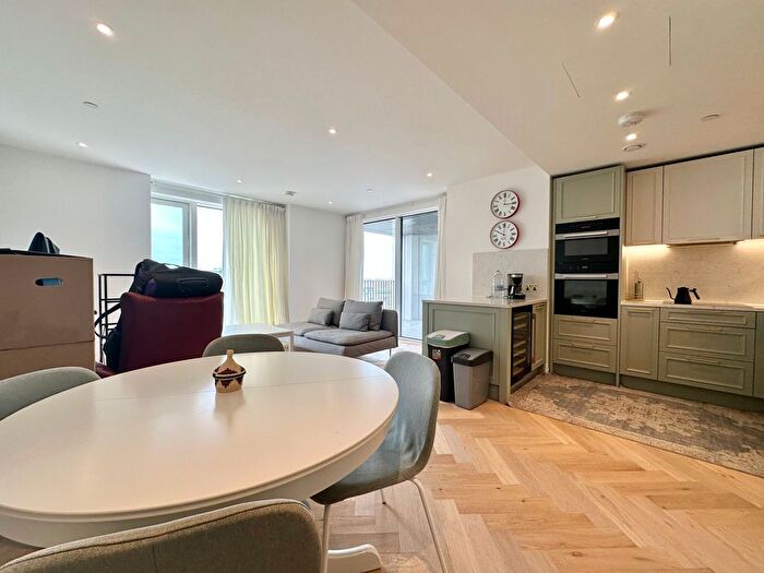 2 Bedroom Flat To Rent In Bridgewater Avenue, London, SW6