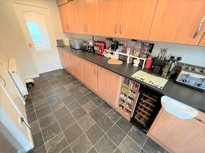 3 Bedroom Terraced House To Rent In Layton Road, Ashton-on-ribble, PR2