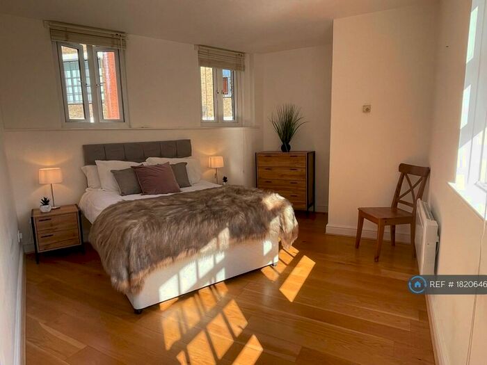 Studio To Rent In Bridewell Place, London, E1W