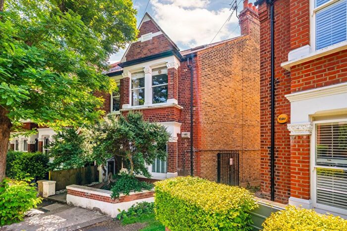4 Bedroom Maisonette To Rent In Fielding Road, Chiswick, W4