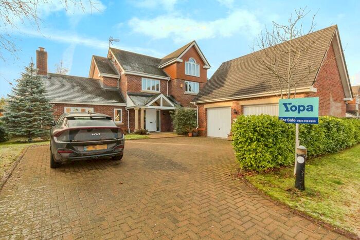 5 Bedroom Detached House For Sale In Hampstead Drive, Wychwood Park, Crewe, CW2